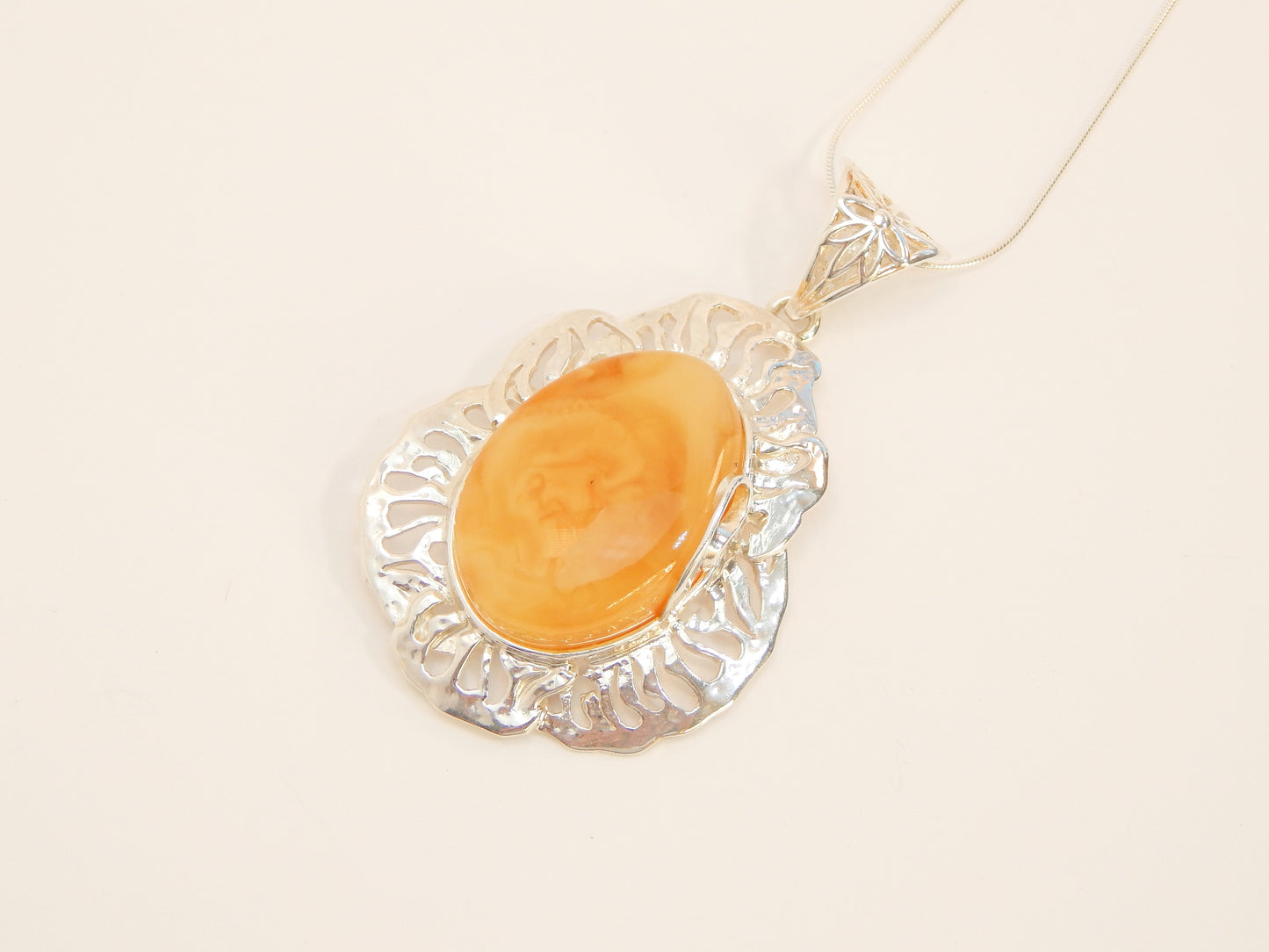 Handmade Natural Baltic Honey Amber Pendant Necklace in 925 Sterling Silver