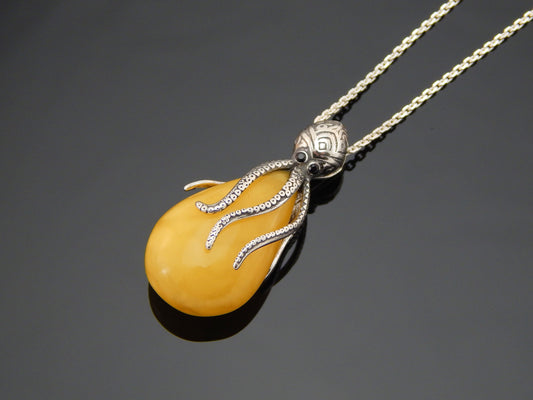 Natural Baltic Butterscotch Amber Octopus Pendant Necklace in 925 Sterling Silver