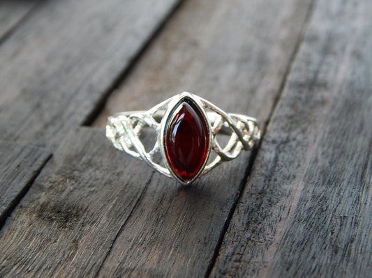 Natural Baltic Cherry Amber Celtic Ring in 925 Sterling Silver