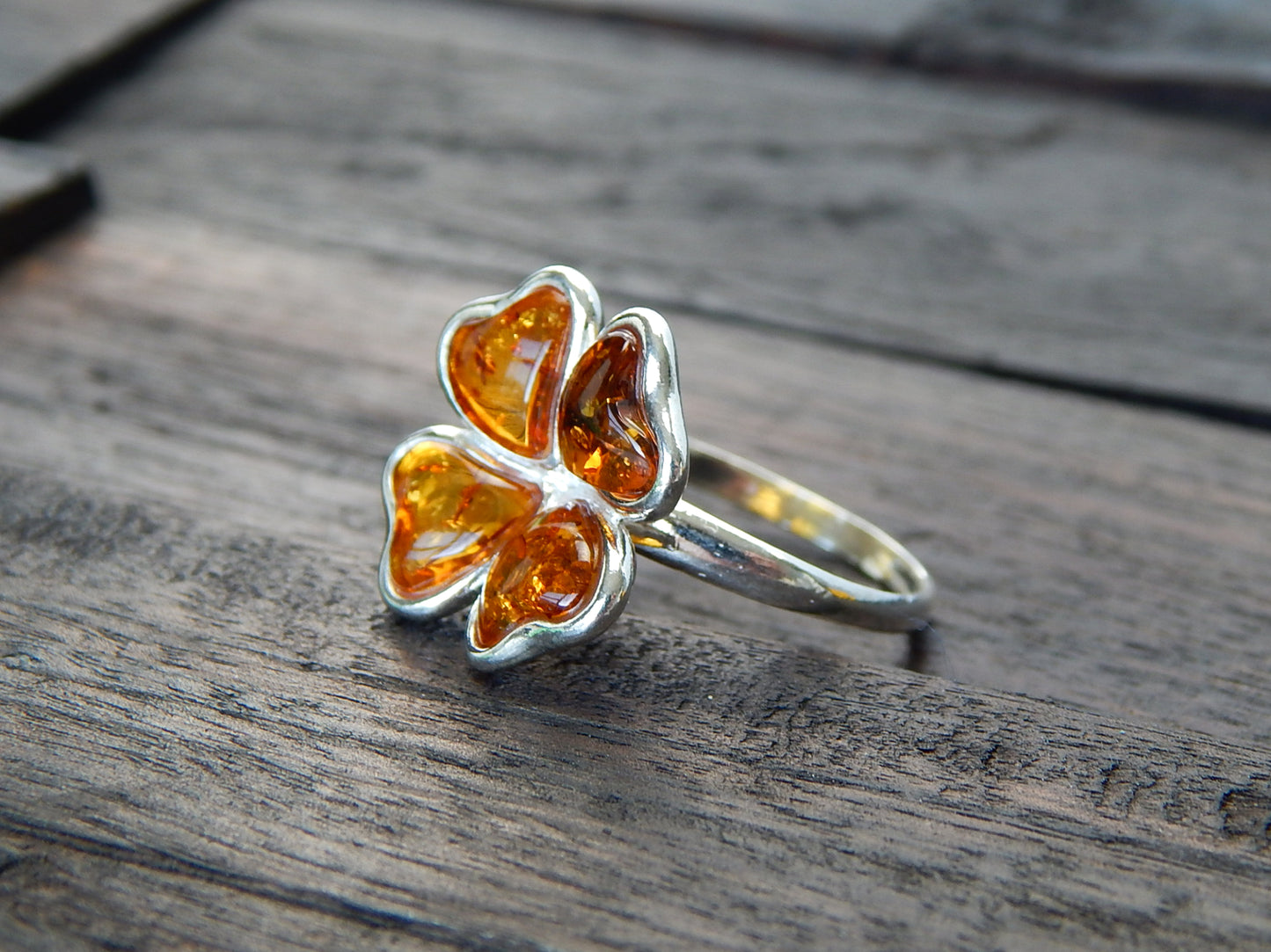 Natural Baltic Cognac Amber Four Leaf Clover Ring in 925 Sterling Silver