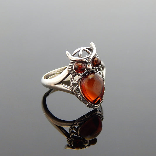 Natural Baltic Cherry Amber Great Horned Owl Adjustable Ring in 925 Sterling Silver