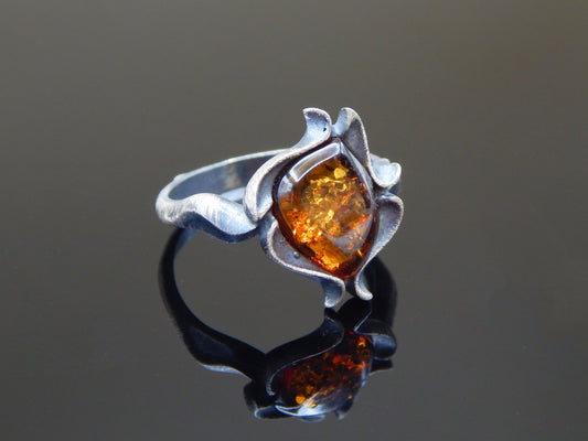 Natural Baltic Cognac Amber Viking Ring in 925 Sterling Silver