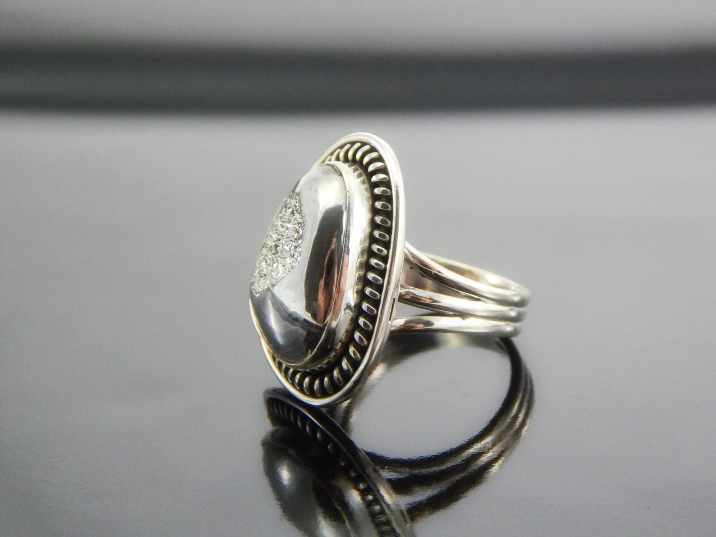 Modern Silver Druzy Ring set in 925 Silver
