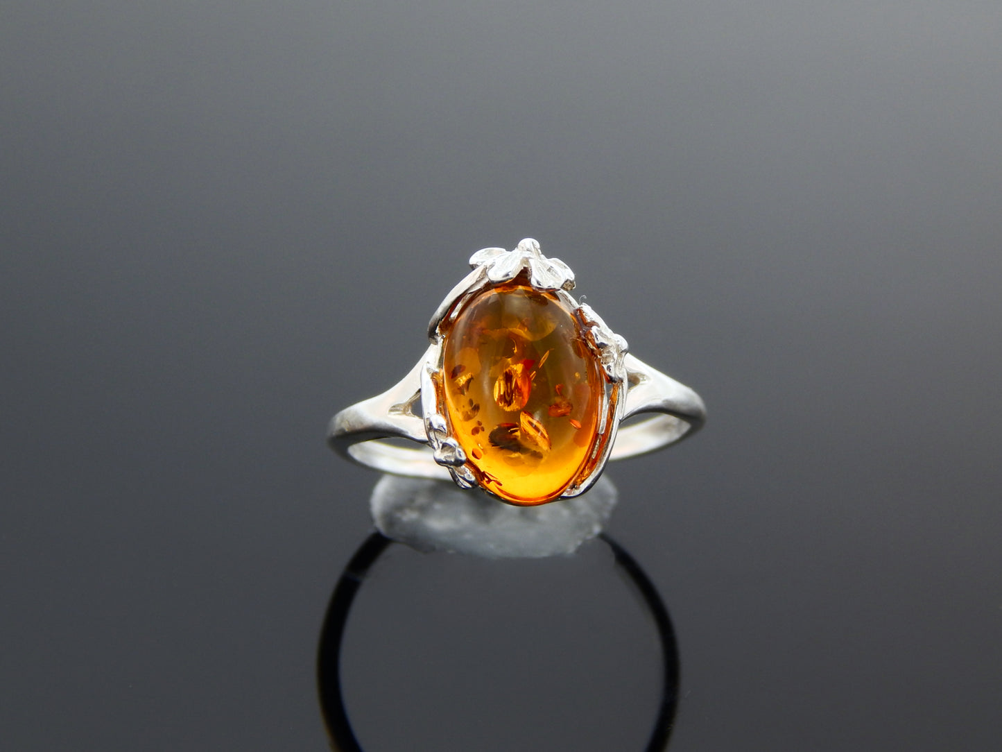 Natural Baltic Cognac Amber Tiny Flower Adjustable Ring